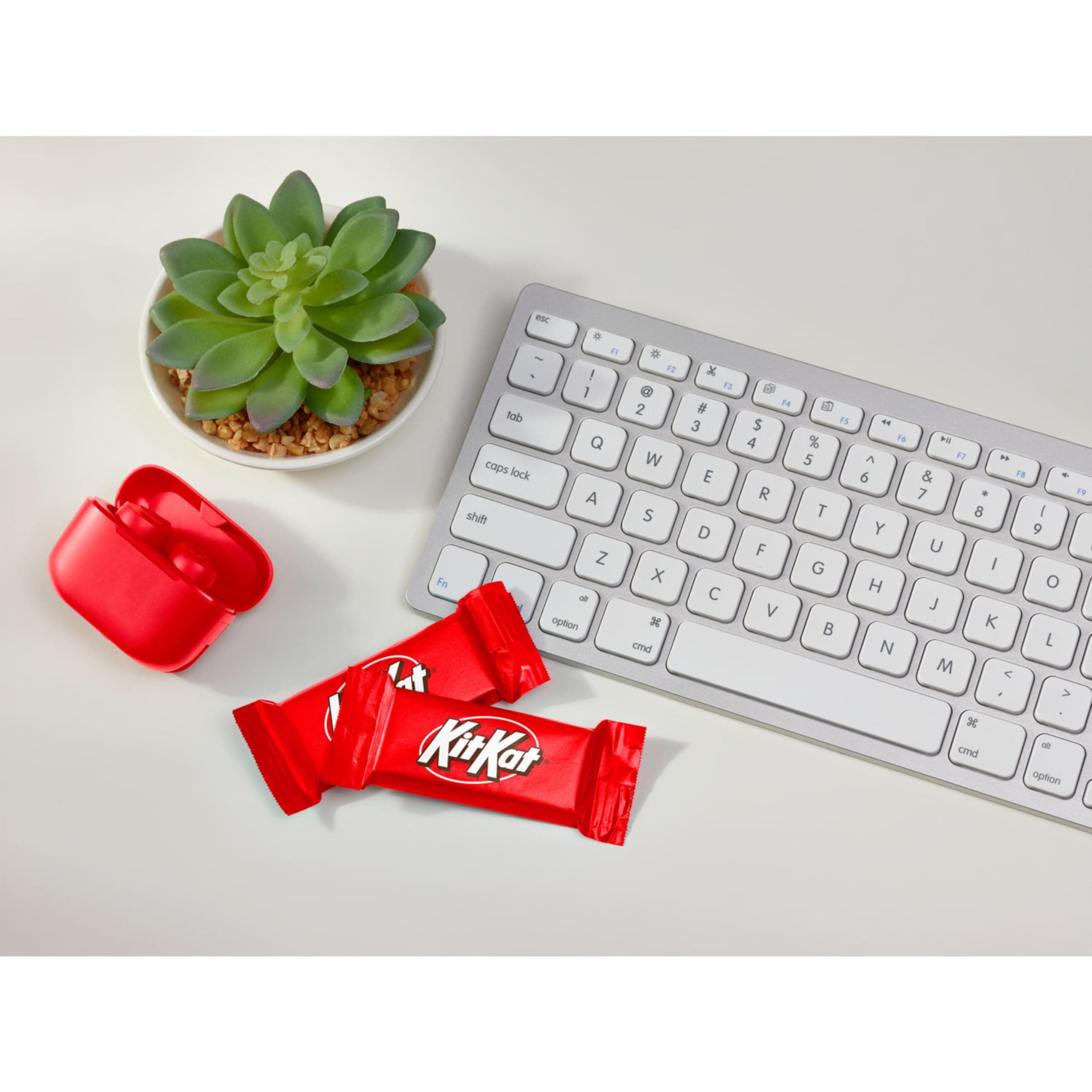 Kit Kat Milk Chocolate Wafer Snack Size, Candy Bag, 10.78 Oz thumbnail 7