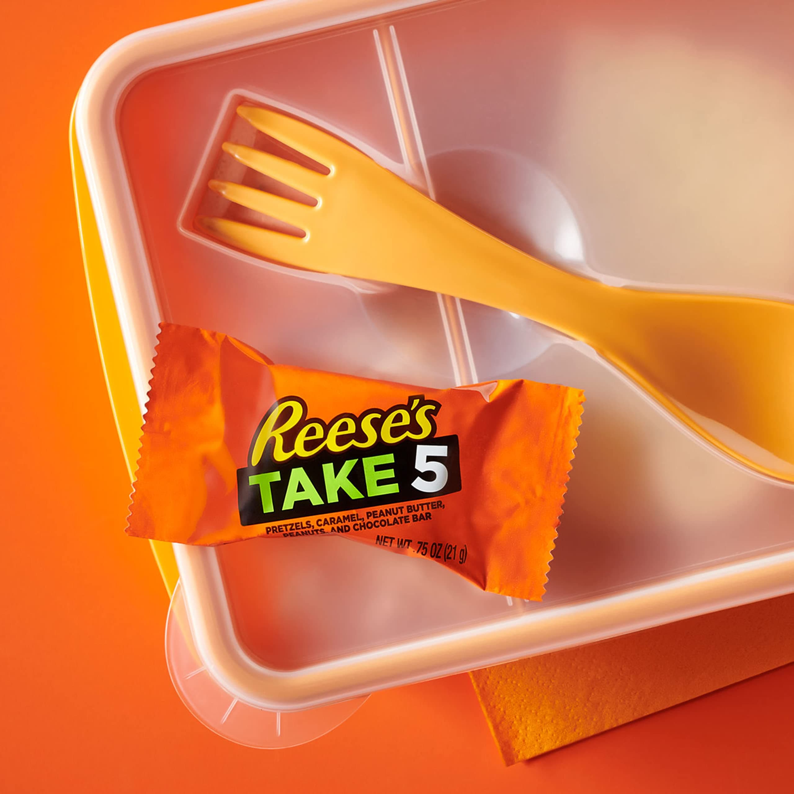REESE'S TAKE 5 Pretzel, Peanut and Chocolate Snack Size, Candy Bag, 11.25 oz thumbnail 5