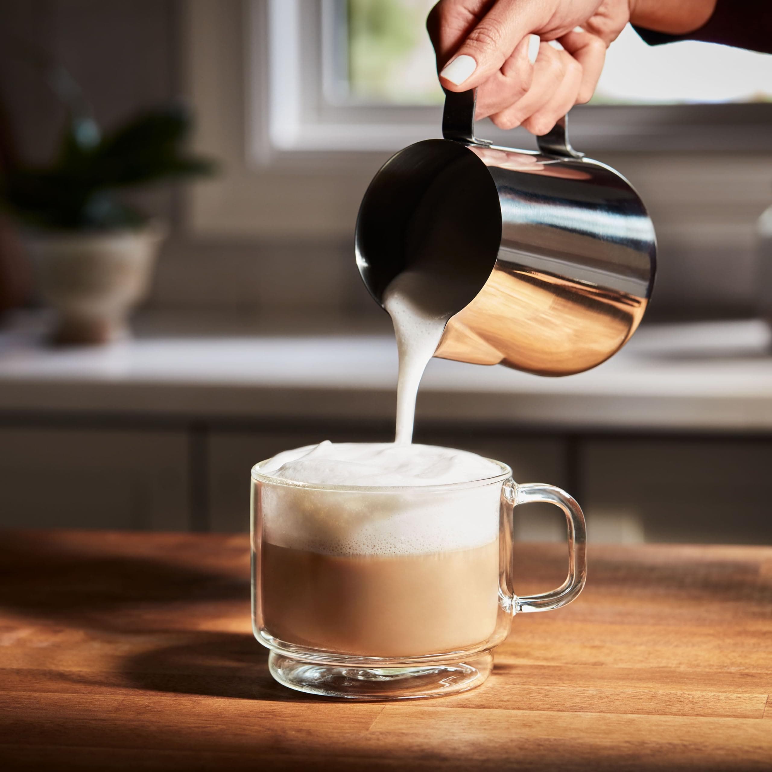 Folgers Classic Roast Ground Coffee, Medium Roast, 25.9 Oz. Canister thumbnail 7