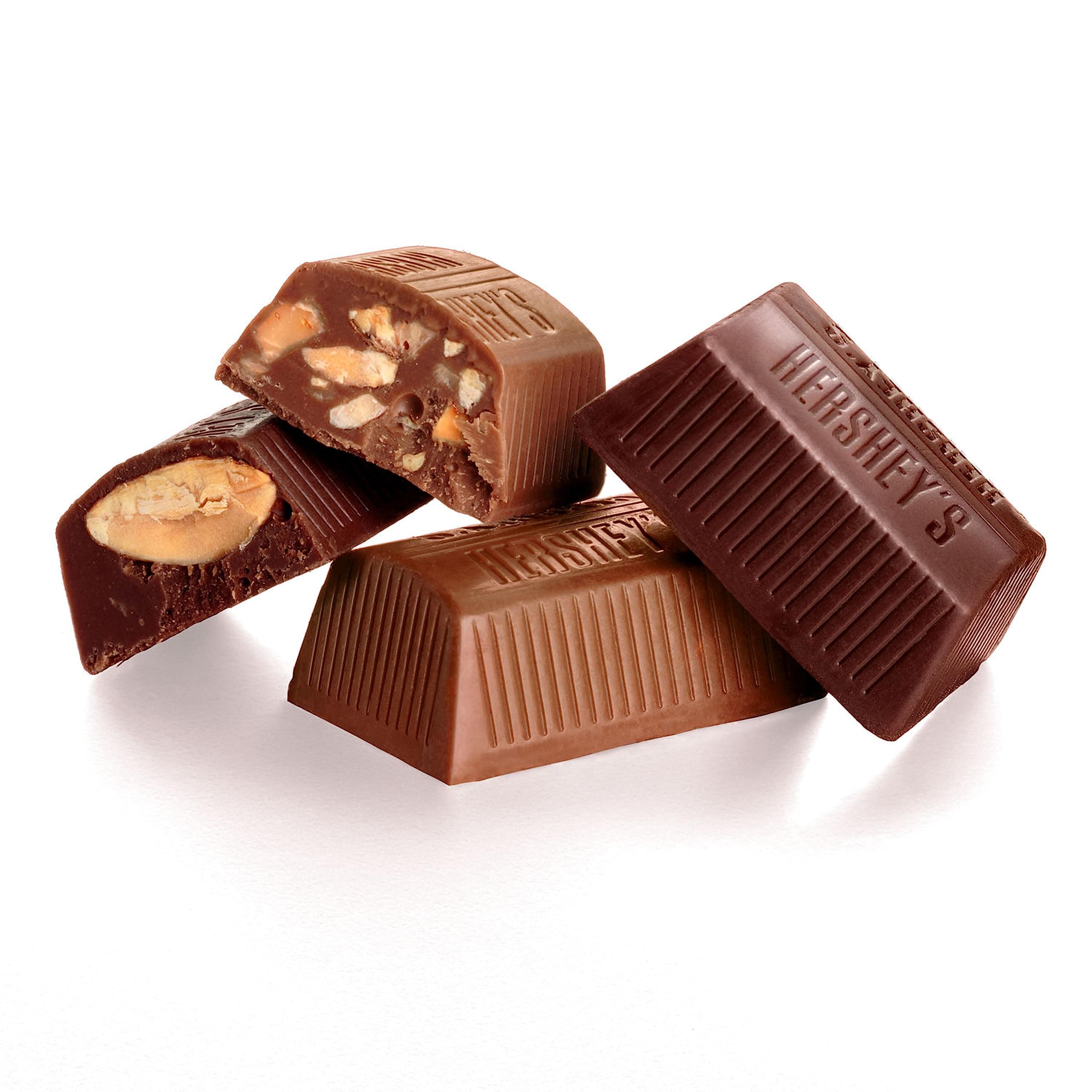 HERSHEY'S NUGGETS Assorted Chocolate Candy Party Pack, 26 oz thumbnail 7